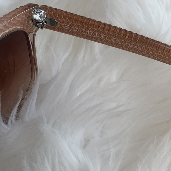 📌Esprit Blush Sunglasses 🕶 - Picture 5 of 6